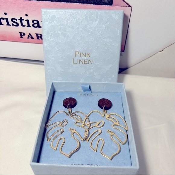 Large Banana Leaf earrings - Picture 2 of 5